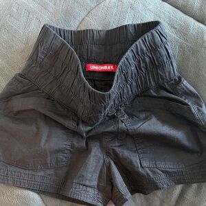 UNIONBAY Women's Charcoal Cargo Shorts